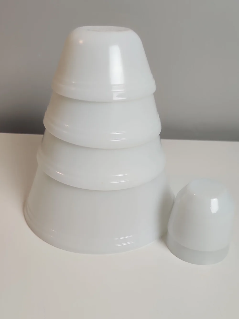 Vintage Federal Glass Milk Glass Mixing Bowl Set